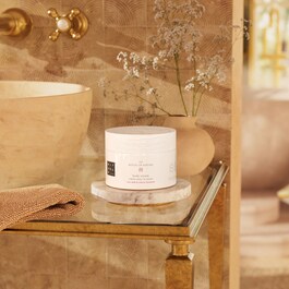 O ritual de Sakura Body Cream - Creme gordo para o corpo