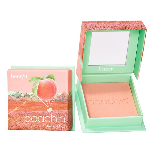 Peachin’ WANDERful World- Blush em pó, Benefit Cosmetics