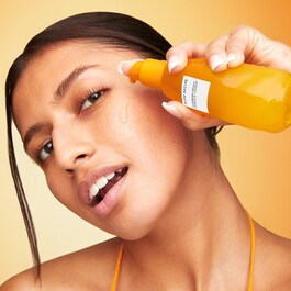 Cloudberry Bright Unifying Face Toner - Tónico com essência