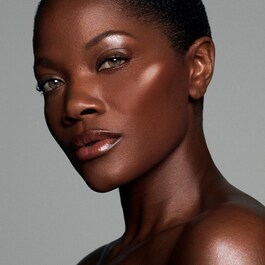Bio-Radiant™ Glassy Highlighter Balm - Bálsamo iluminador para o rosto