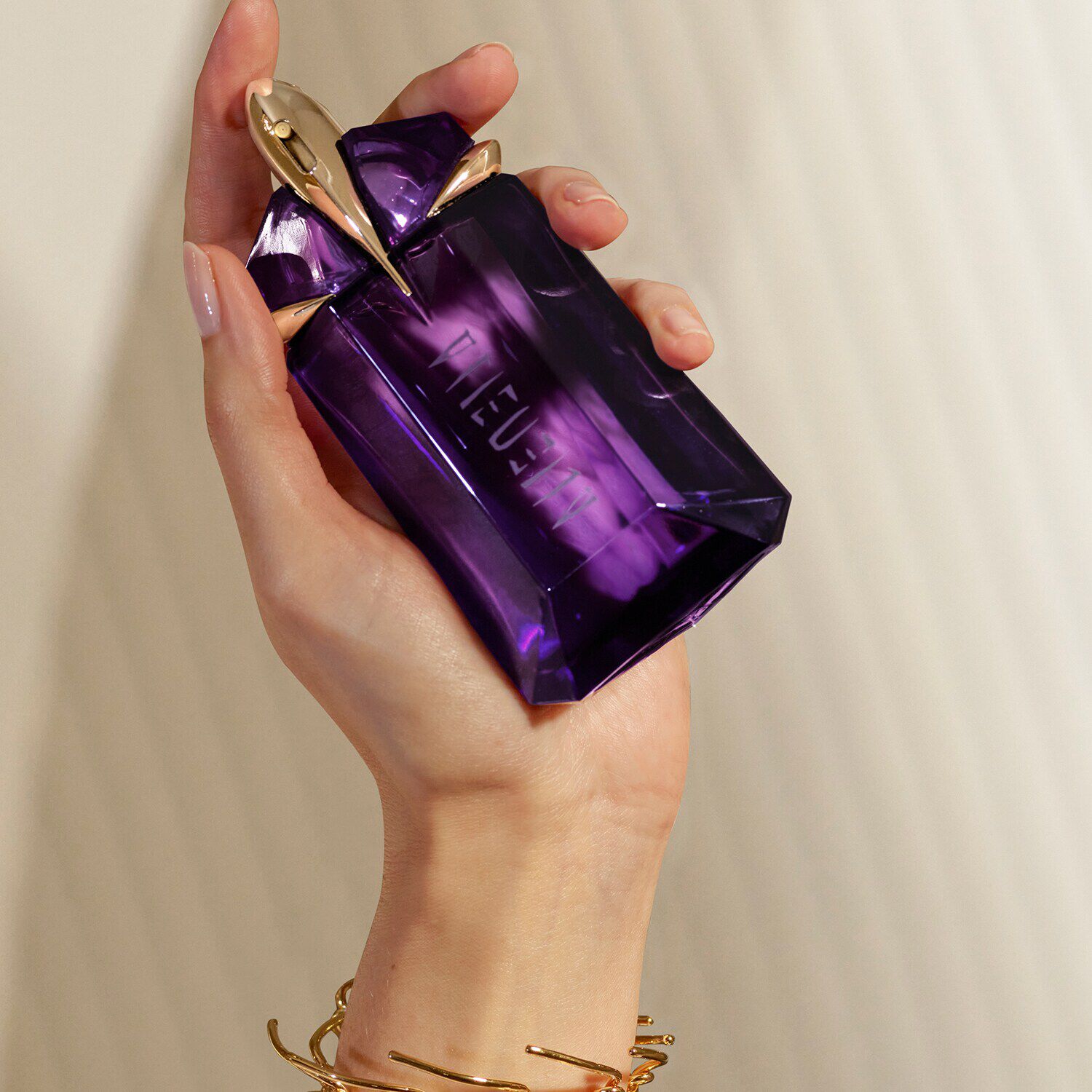 Alien on sale sephora perfume