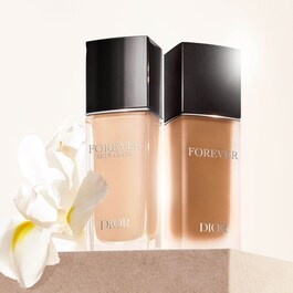 Dior Forever - Base mate clean - duração 24 horas sem transferência