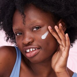 Rose Face Cream - Creme hidratante com ácidos hialurónicos