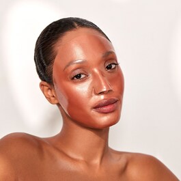 Rose Gold Brightening Facial Treatment Mask - Máscara Iluminadora 