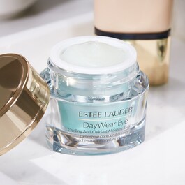 DayWear Eye - Gel-Creme Refrescante Antioxidante para o Contorno dos Olhos