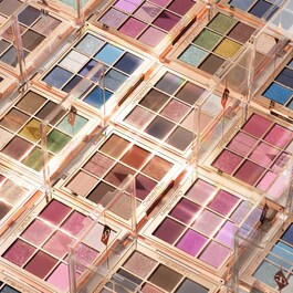 Charlotte's Palette of Beautifying Eye Trends - Paleta de sombras