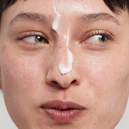 Hidratante com vitamina B, C e E