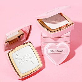 Pore Banishing et Bluring Face Powder  - Base Mate em Pó