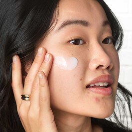 Expertly Clear Blemish Treating & Preventing Lotion