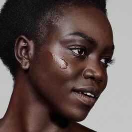 Futurist - Base de Maquilhagem Hidratante SPF 45