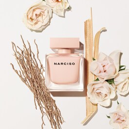 NARCISO Poudrée - Eau de Parfum amadeirada floral empoada
