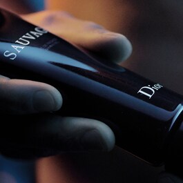 Sauvage - Gel de barbear perfumado para homem - Tubo