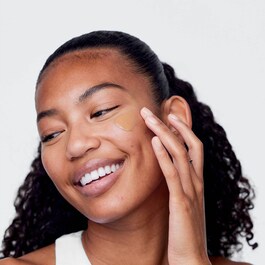 Anti-Blemish Solutions™ Liquid Makeup - Base de maquilhagem