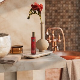 The Ritual Of Ayurveda Body Mist - Bruma Perfumada Para o Corpo