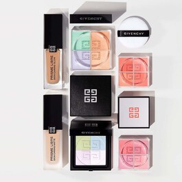 PRISME LIBRE SKIN-CARING MATTE - Base Mate Iluminadora