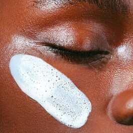 Doux Nettoyant Moussant Hydratant - Espuma de limpeza facial