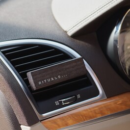 The Ritual of Sakura - Perfume de Carro