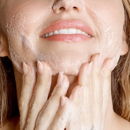 Turmeric Glow Foaming Cleanser - Mousse de Limpeza