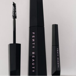 HELLA THICC VOLUMIZING MASCARA - Máscara Volume