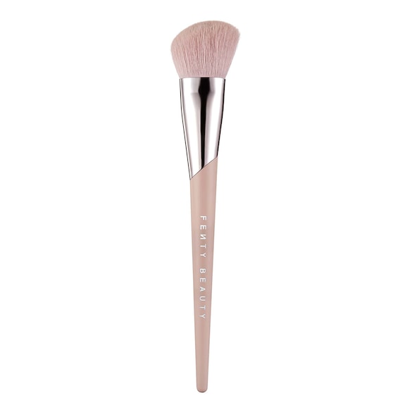 Face Shaping Brush 125 - Pincel para modelar o rosto, Fenty Beauty by Rihanna