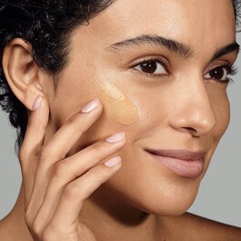 Futurist - Base de Maquilhagem Hidratante SPF 45