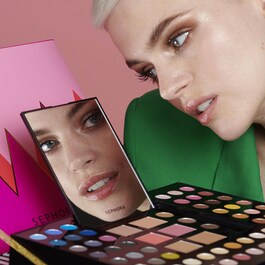 Holiday Vibes Blockbuster -Paleta de Sombras 