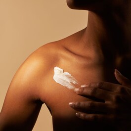 O ritual de Sakura Body Cream - Creme gordo para o corpo