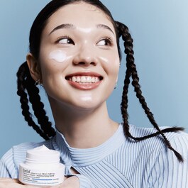 The true cream - moisturizing bomb
