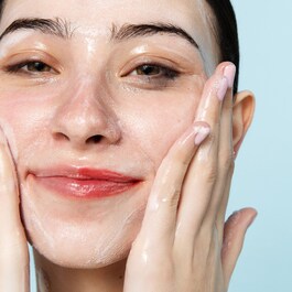 2-in-1 Cleansing Oil - Óleo Limpeza e Desmaquilhante