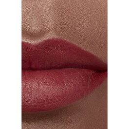 ROUGE ALLURE VELVET - Batom