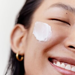 Floral Recovery Calming Mask - Máscara de noite calmante facial com vitamina C