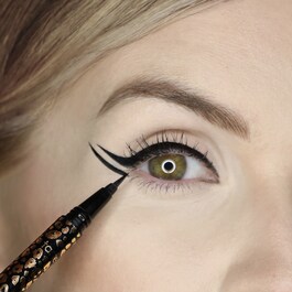Maneater - Eyeliner líquido