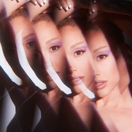 At the Borderline Gel Eyeliner - Lápis Eyeliner em Gel