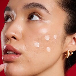 The Spot Stop – Solução AHA + PHA contra as impurezas