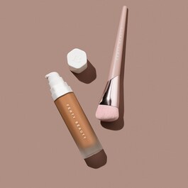 Precision Foundation Brush 145 - Pincel de maquilhagem