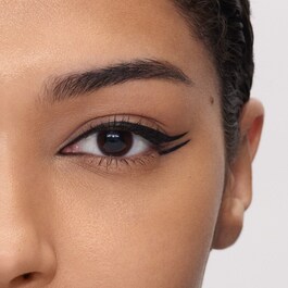 Black Ink - Classic line felt liner - Eyeliner Preciso à Prova d'água