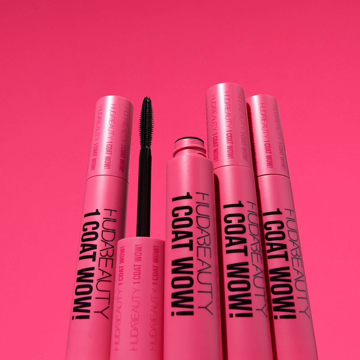 1 Coat Wow! Mascara Volume Huda Beauty ≡ SEPHORA